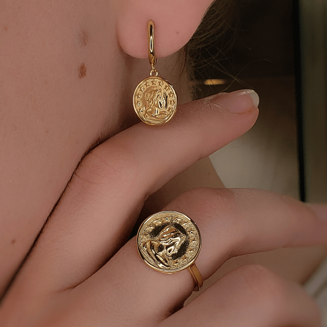 ancient-women-ringancient-women-ringunaza-6742888 - Penelope Jewellery