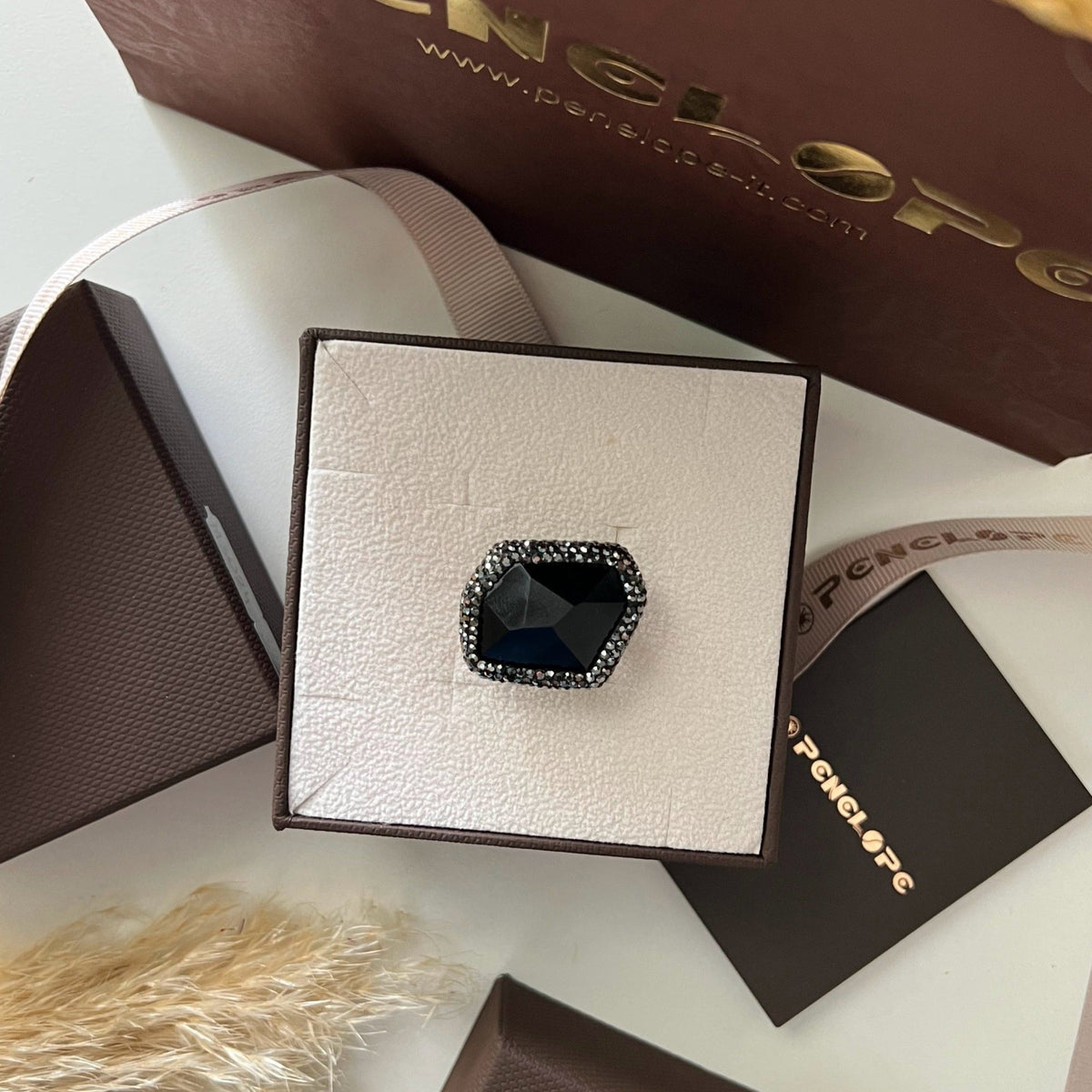 celestial-noir-ringcelestial-noir-ringunaza-2398083 - Penelope Jewellery