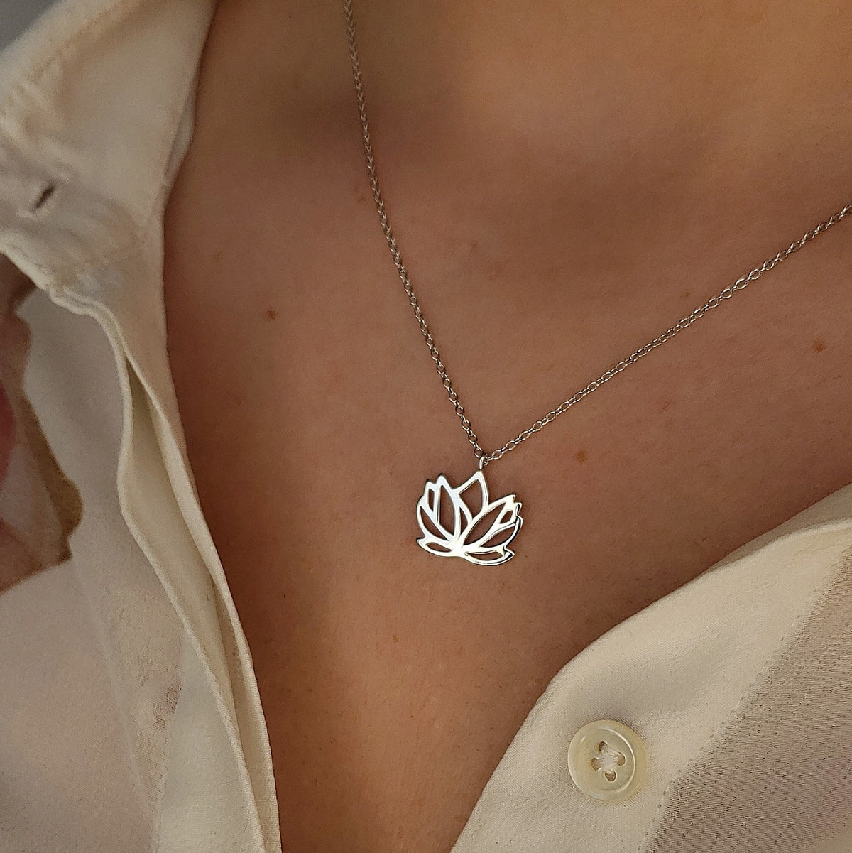 Varse Lotus Flower - pamje 1