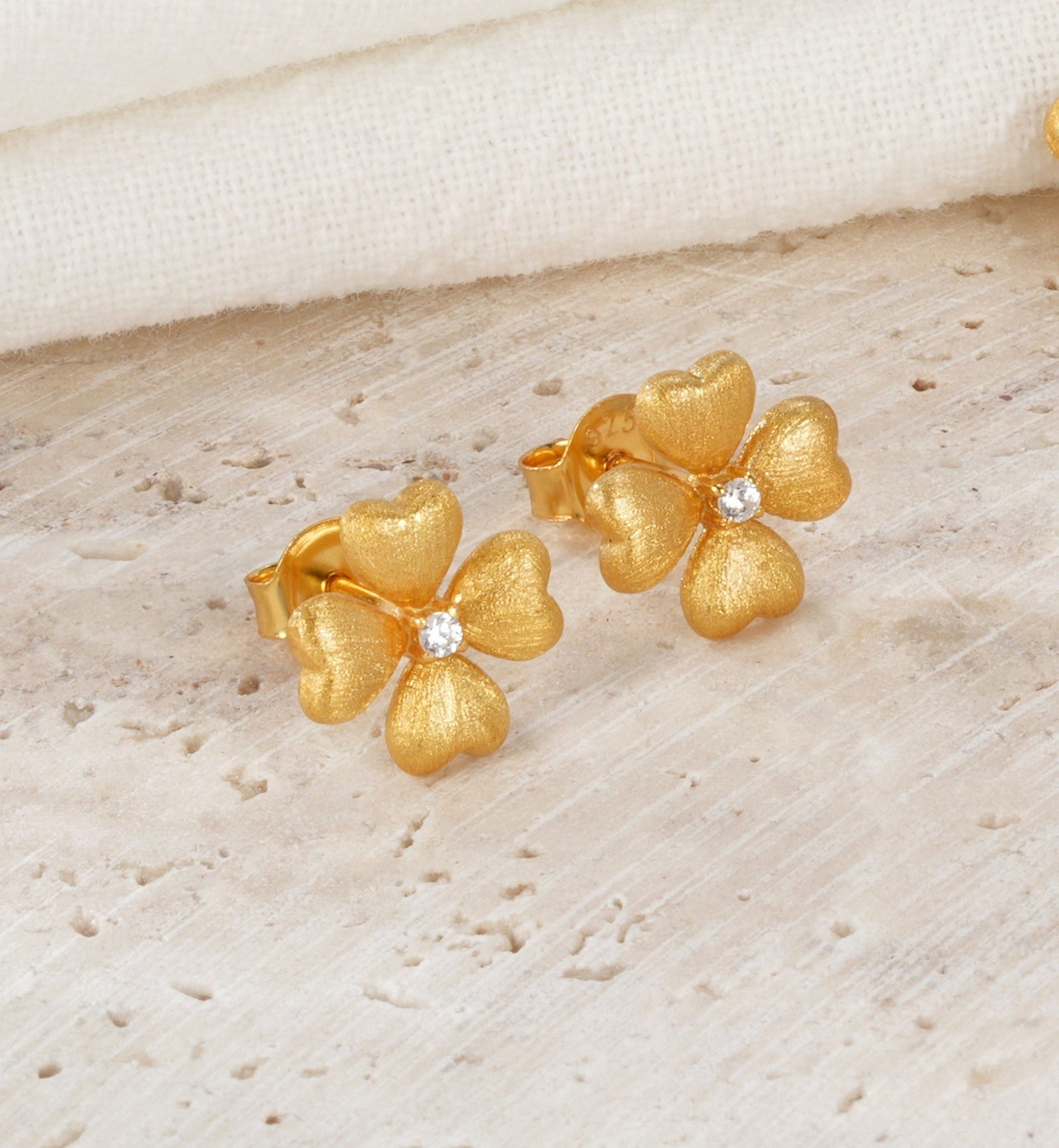 golden-dahlia-vathe-varese-setgolden-dahlia-vathe-varese-setset-7503052 - Penelope Jewellery