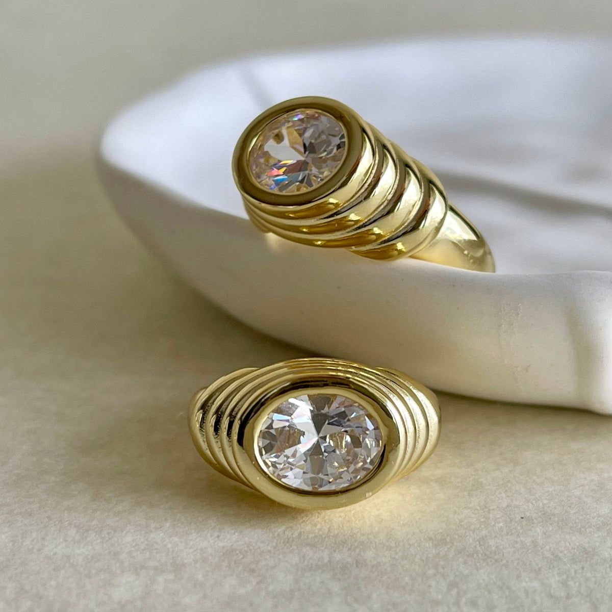 golden-radial-ringgolden-radial-ringunaza-8630567 - Penelope Jewellery