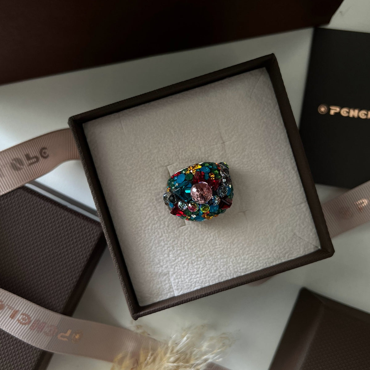 radiant-spectrum-splendor-ringradiant-spectrum-splendor-ringunaza-9948136 - Penelope Jewellery