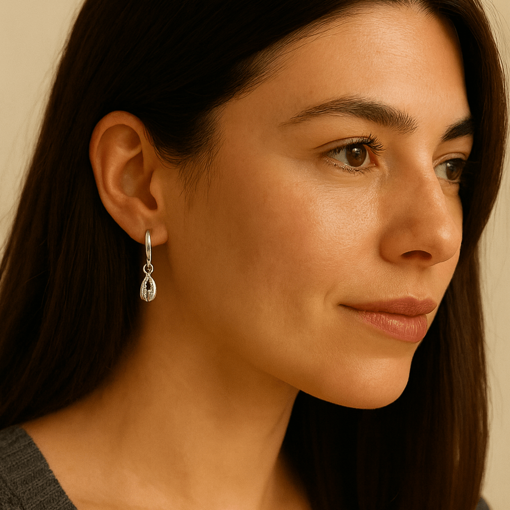 sea-shell-charm-hoop-earringssea-shell-charm-hoop-earringsvathe-3556882 - Penelope Jewellery