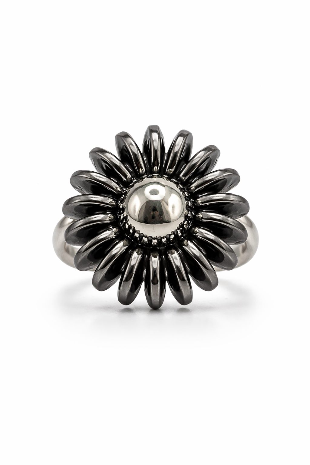 Unaze Steel Daisy U3299 prej celiku, me petale te hapura te erreta dhe qender te rrumbullaket metalike, pamje ballore | Penelope Jewellery