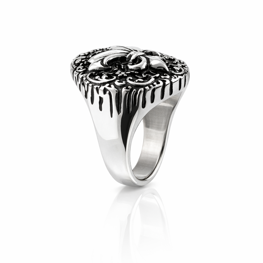 Unaze per meshkuj Fleur-De-Lis U3218 prej celiku, me simbol zambaku dhe zbukurime te erreta ne reliev, pamje anesore | Penelope Jewellery