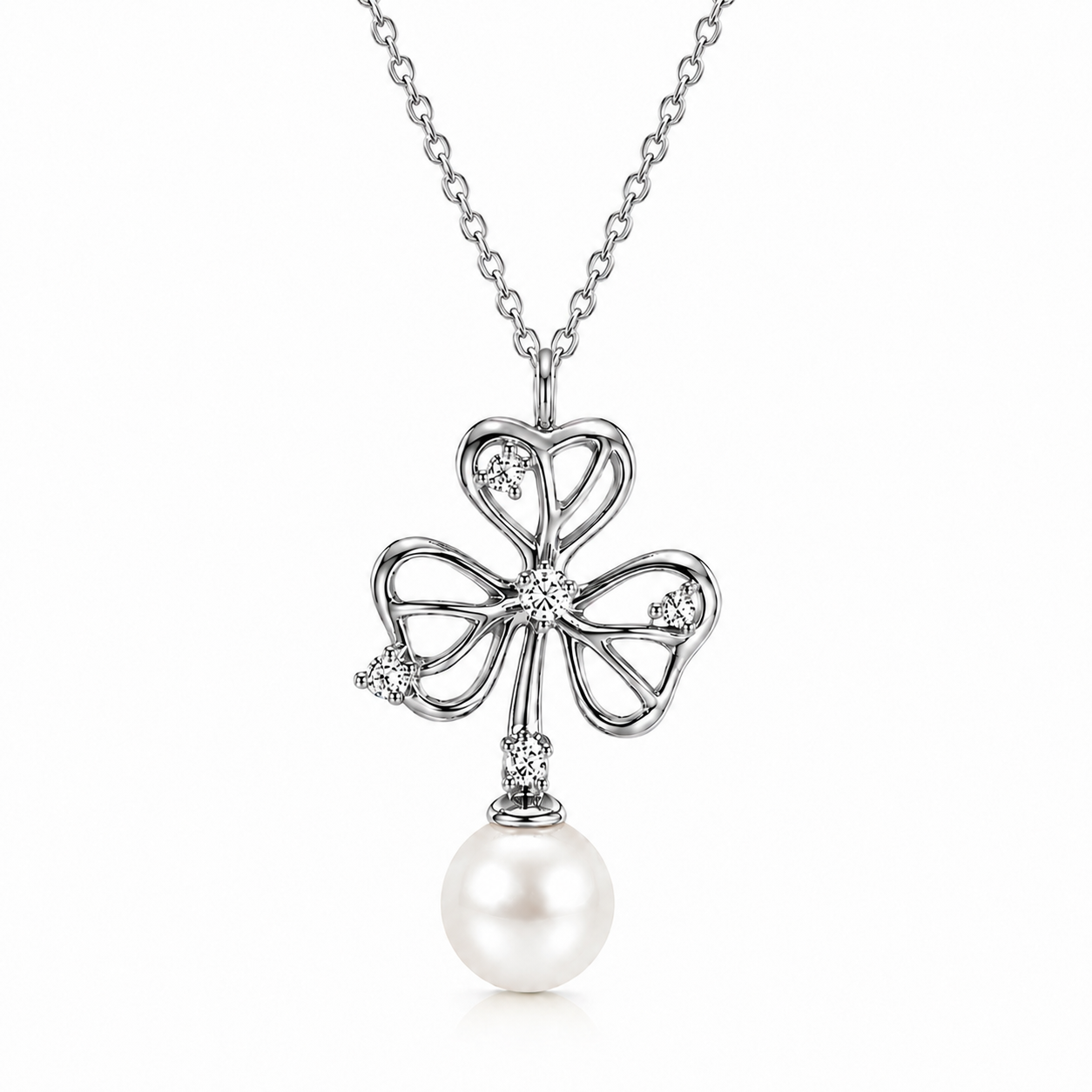 Varse Clover M3113 në argjend 925 me perlë të bardhë dhe zirkone