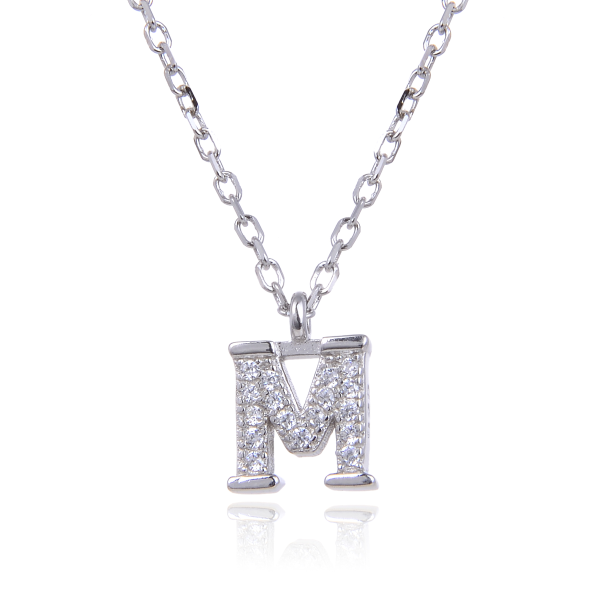 Varëse me shkronjën M në Argjend 925 me Zirkon Kubik nga Penelope Jewellery.