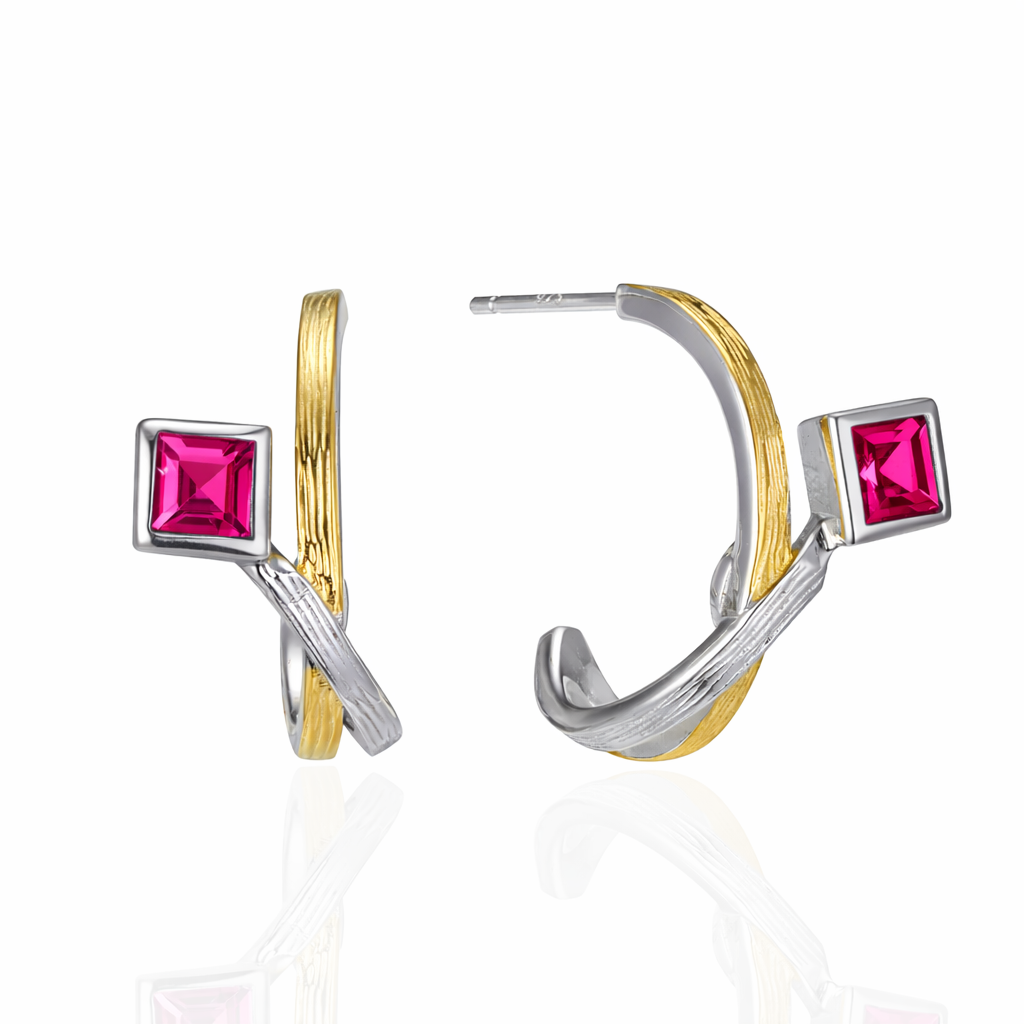 Vathe Rosy Rodolite V6044 prej argjendi 925 me gure rodoliti katrore roze te thelle dhe harqe me teksture ne dy ngjyra, pamje ballore dhe anash | Penelope Jewellery