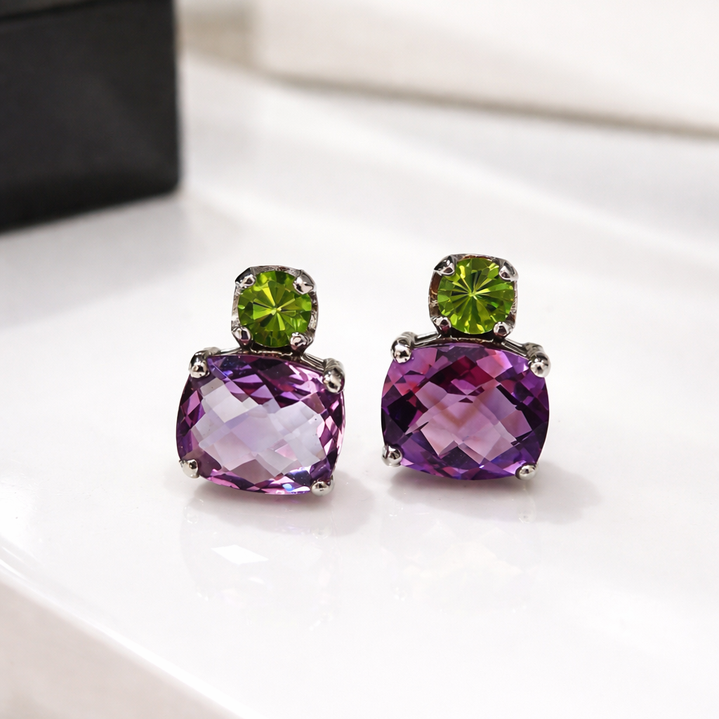 Vathe V5267 me ametist vjollce ne forme katrore dhe peridot jeshil rrethor siper, cift ne pamje ballore | Argjend 925 | Penelope Jewellery