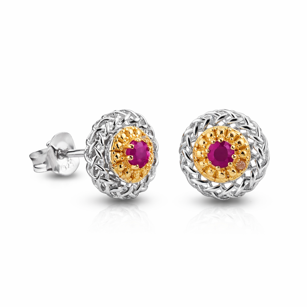 Vathe V5403 me rubin qendror, diamant dhe dekor rrethor te thurur ne dy ngjyra, cift me kapese te dukshme | Argjend 925 | Larje ari 14K | Penelope Jewellery