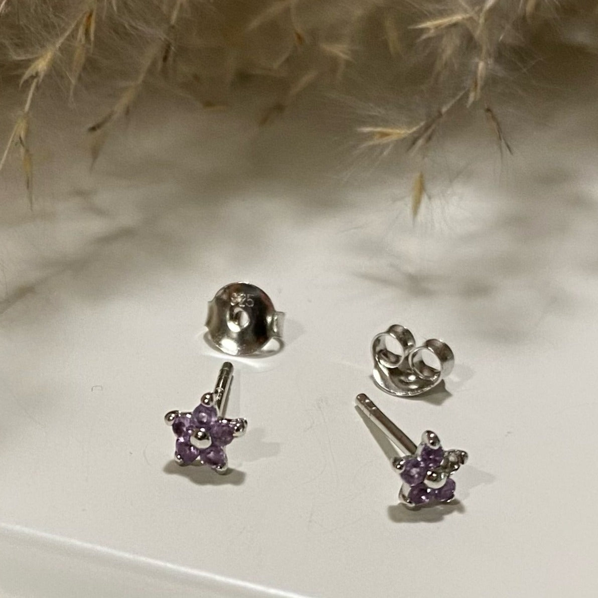 daisy-amethyst-gemstonedaisy-amethyst-gemstonevathe-5546188 - Penelope Jewellery