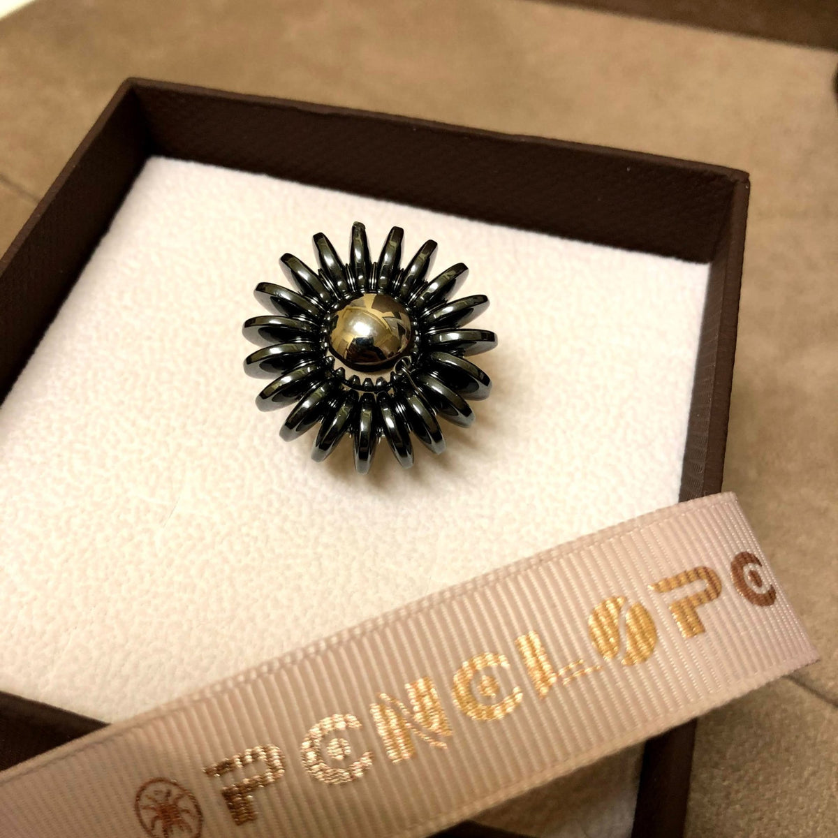 steel-daisy-ringsteel-daisy-ringunaza-7043270 - Penelope Jewellery